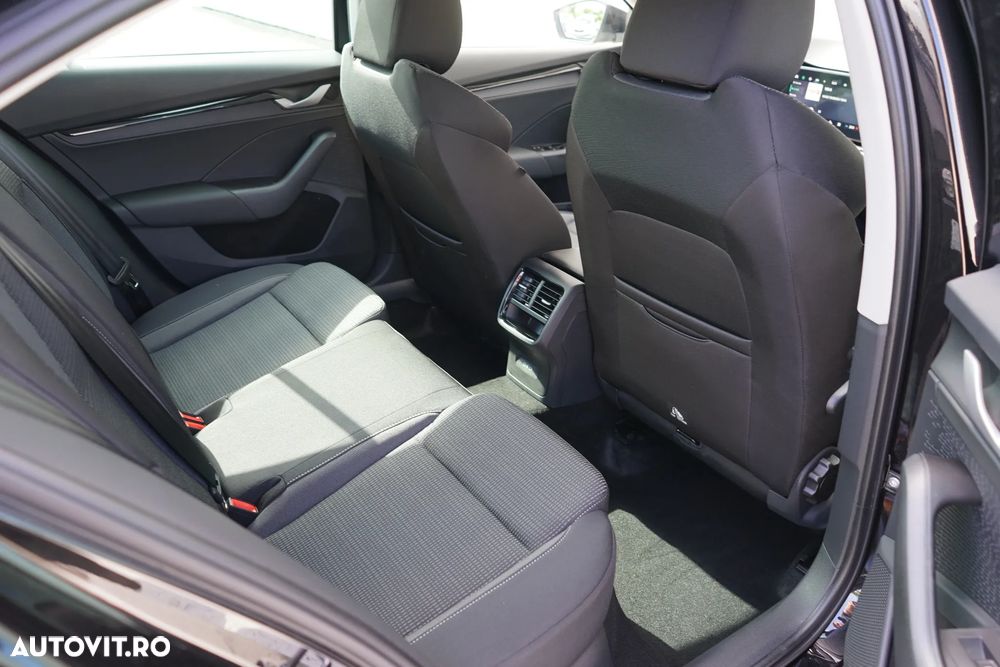 Skoda Octavia 1.5 TSI DSG MHEV Style - 24