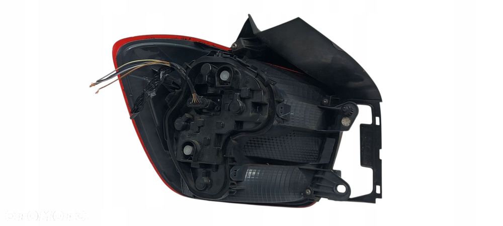 Bmw F20 F21 Lampa W Błotnik Prawa Tył Tylna Oryginał 7270096 - 4