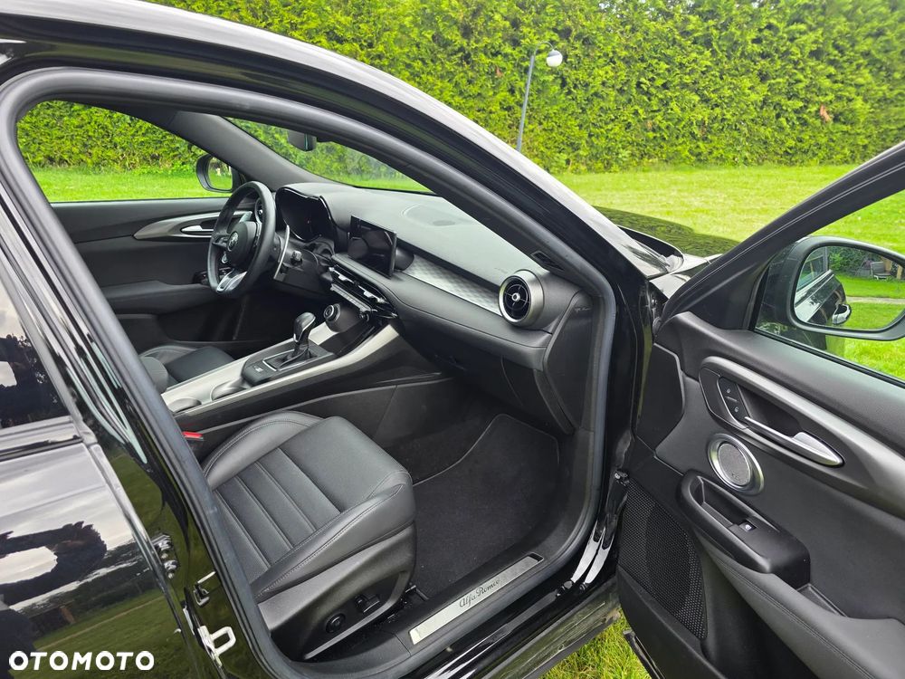 Alfa Romeo Tonale 1.5 T4 GSE mHEV Veloce DCT - 19