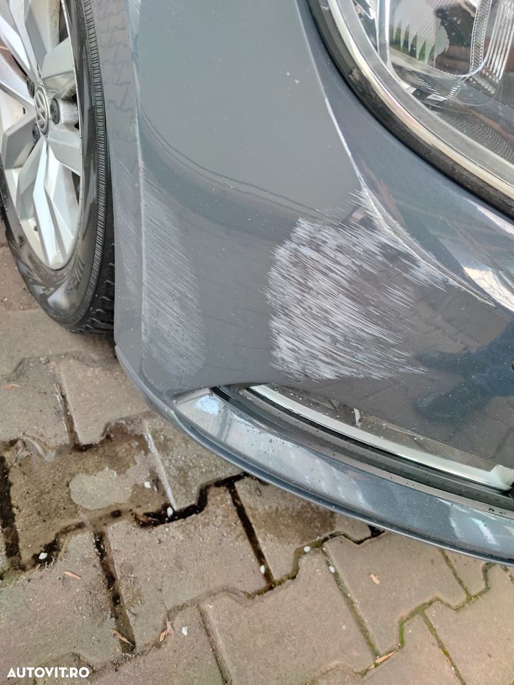 Volkswagen Passat 2.0 TDI Comfortline - 14