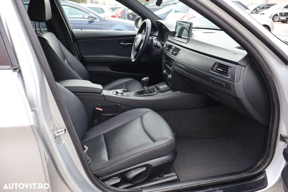 BMW Seria 3 320d - 20