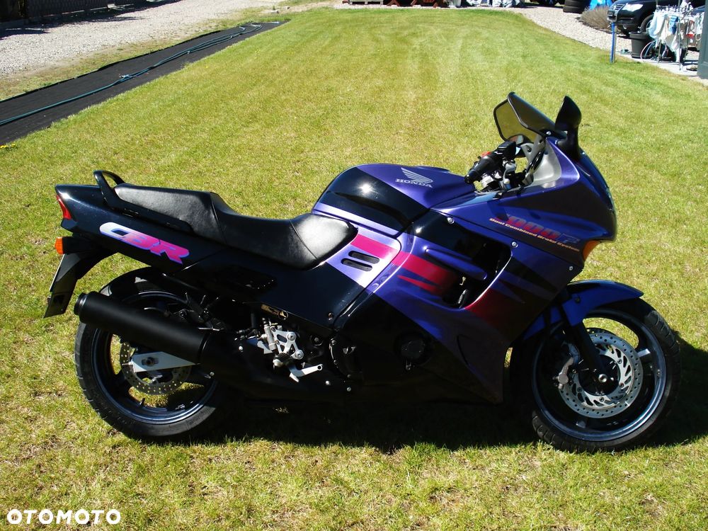 Honda CBR - 1