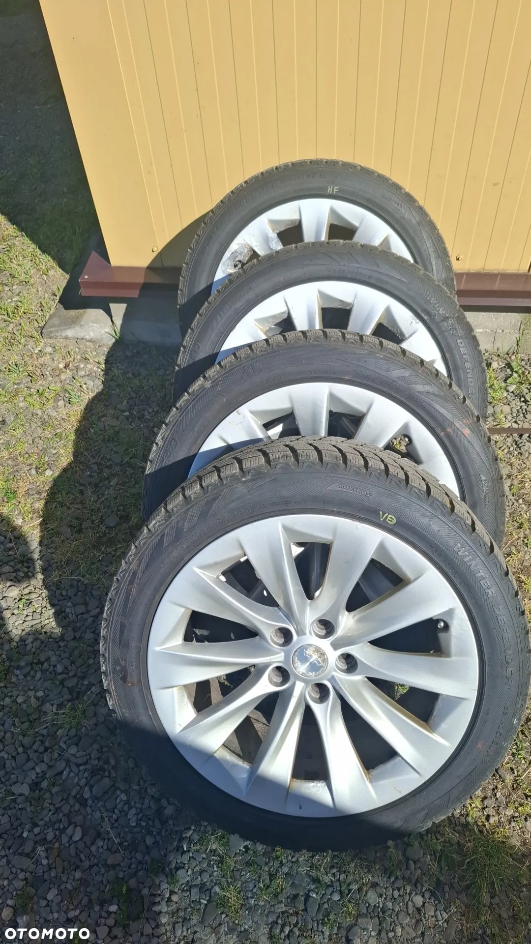 Tesla Model S Long Range Plus - 28