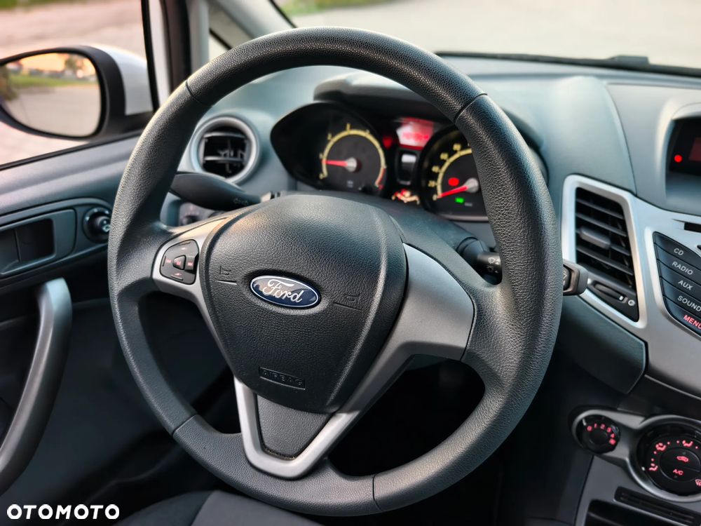 Ford Fiesta 1.25 Viva - 13