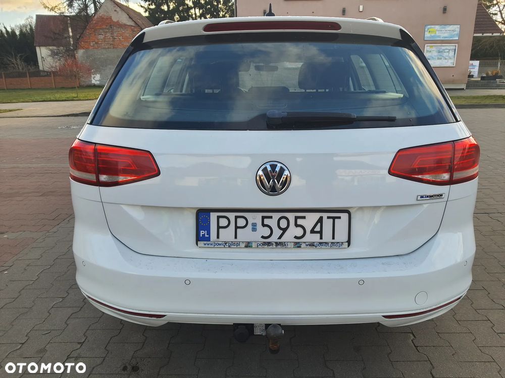 Volkswagen Passat 2.0 TDI SCR DSG Comfortline - 8