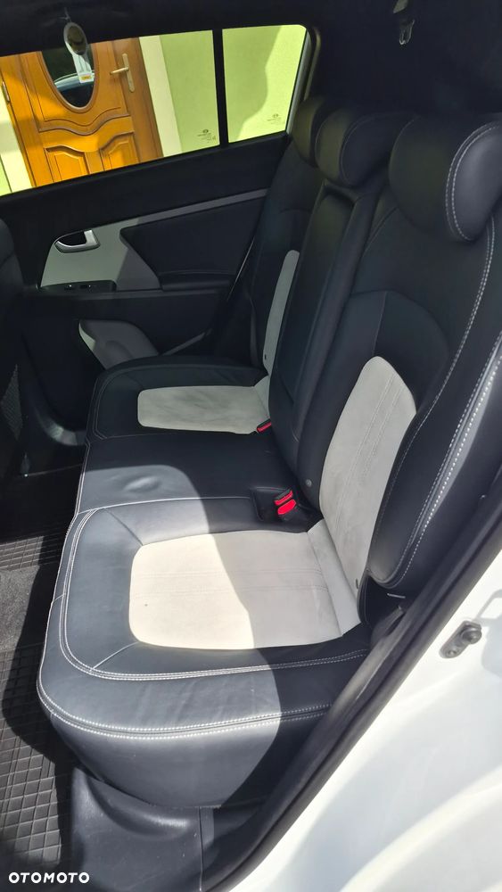 Kia Sportage 2.0 CRDI 184 AWD Platinum Edition - 19