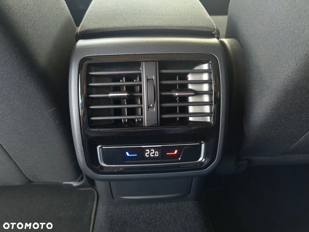 Volkswagen Passat 2.0 TDI EVO Business DSG - 22