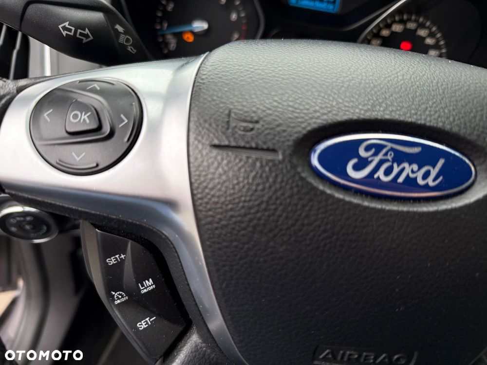 Ford Focus 1.6 EcoBoost Titanium - 17