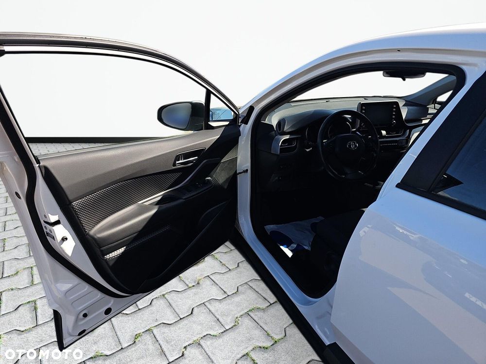 Toyota C-HR - 12