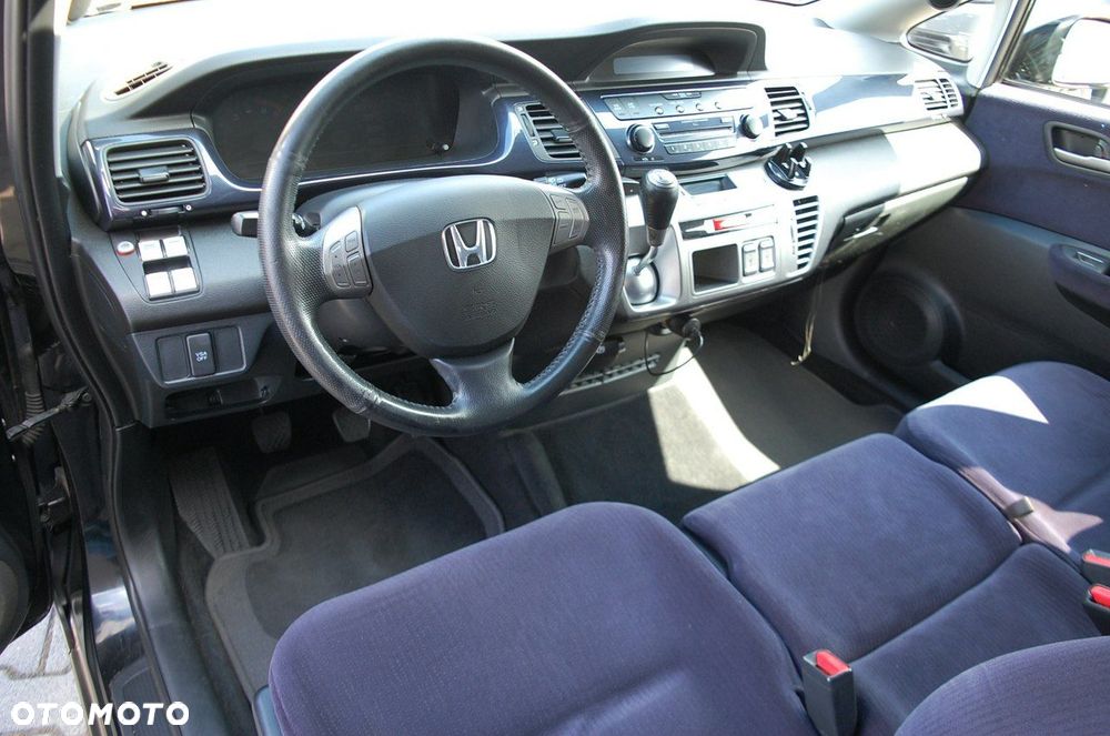 Honda FR-V - 22