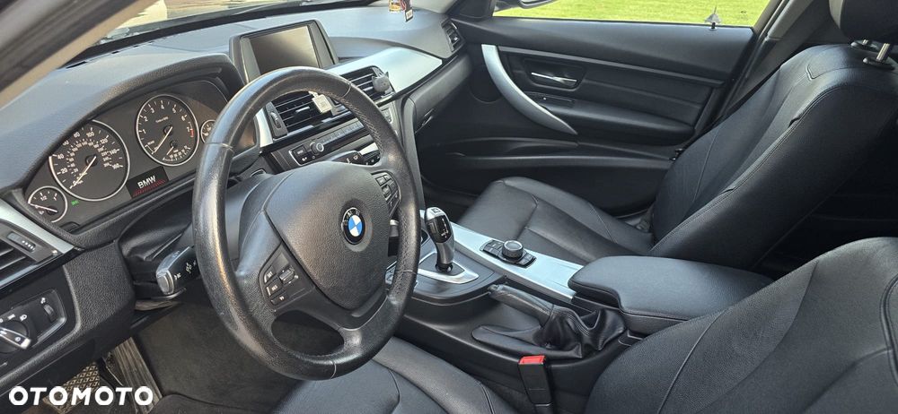 BMW Seria 3 328i - 6