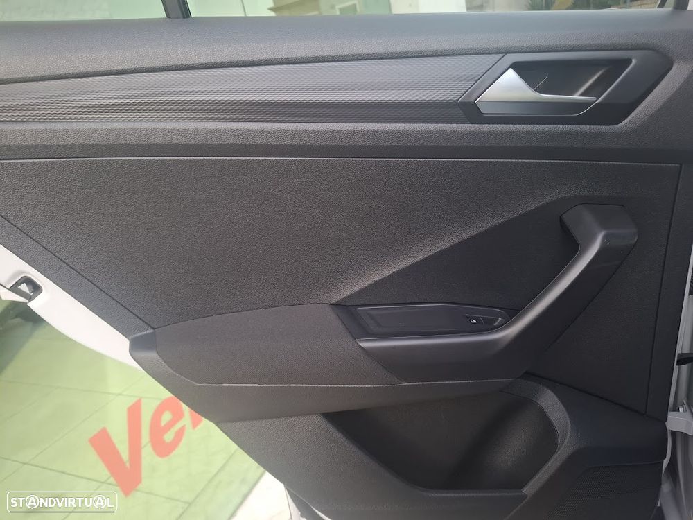 VW T-Roc 1.0 TSI Style - 36