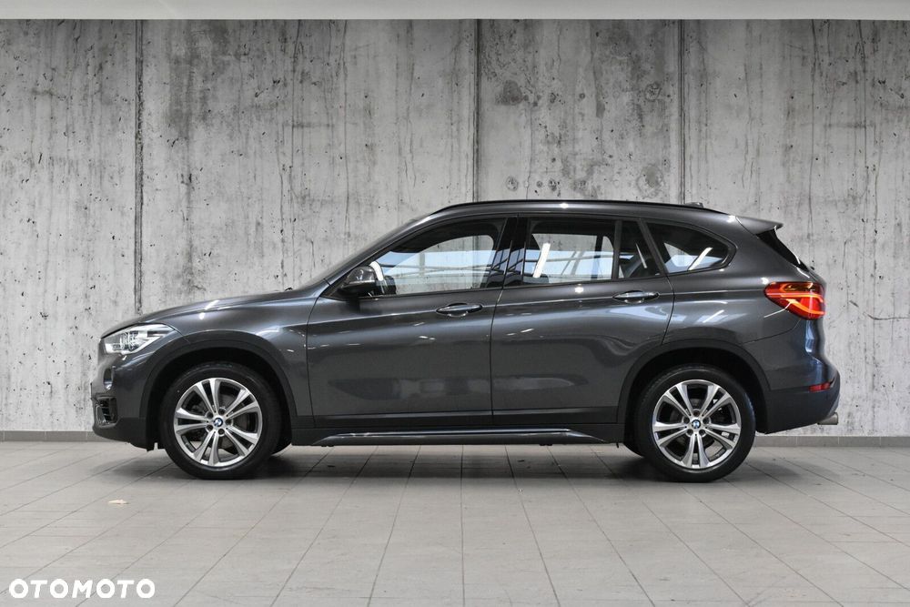 BMW X1 sDrive18i Sport Line - 4