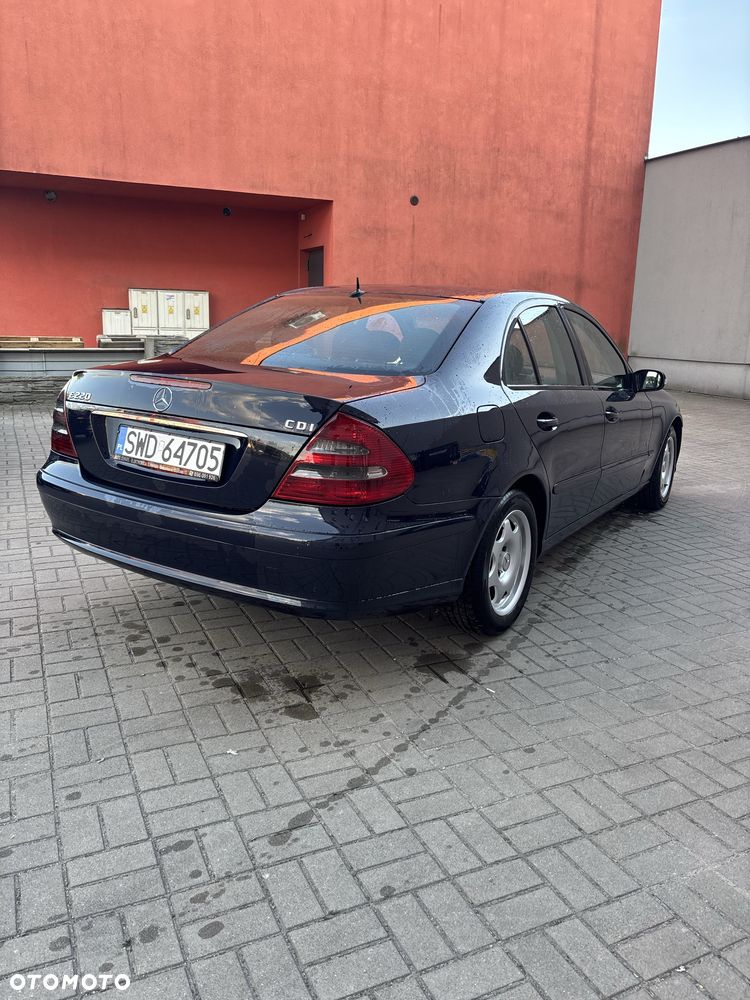 Mercedes-Benz Klasa E - 4