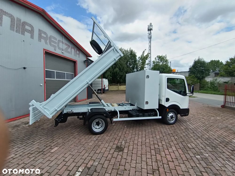 Nissan CABSTAR KIPER WYWROT - 12