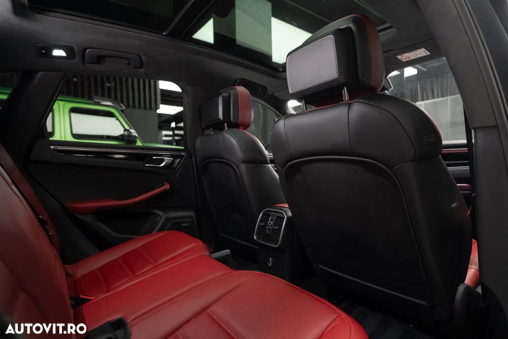 Porsche Macan S - 35