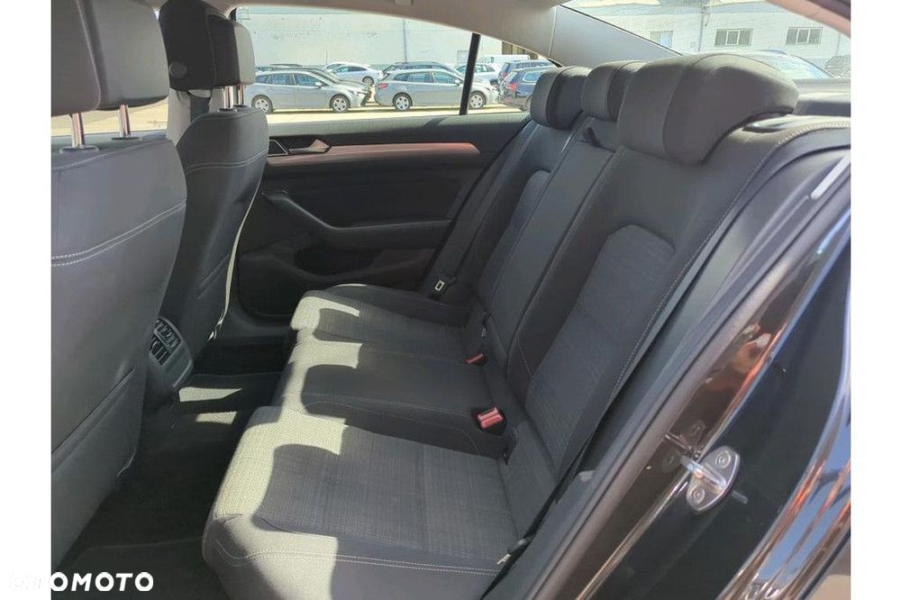 Volkswagen Passat 1.5 TSI EVO Business DSG - 16