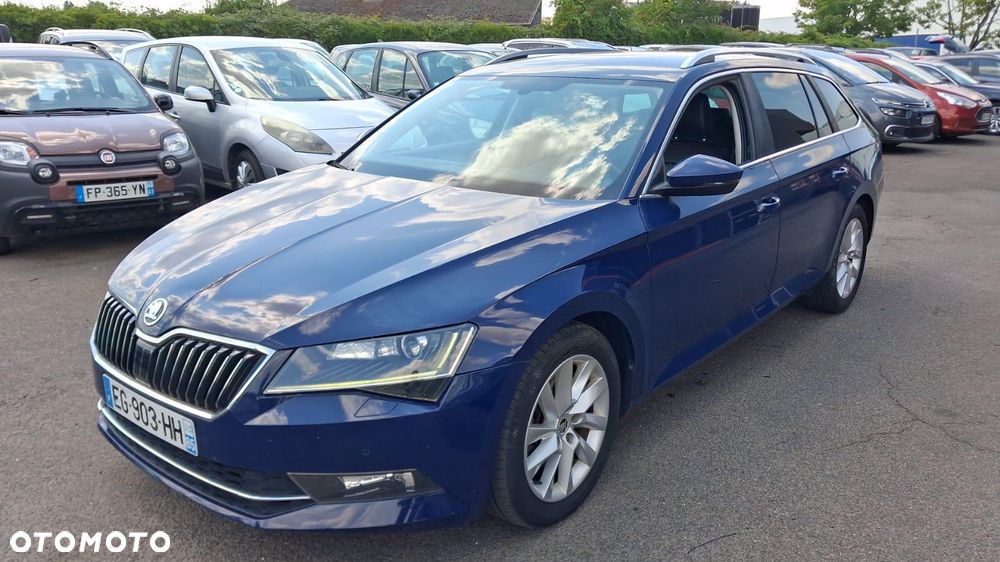 Skoda Superb 2.0 TDI Ambition DSG - 3