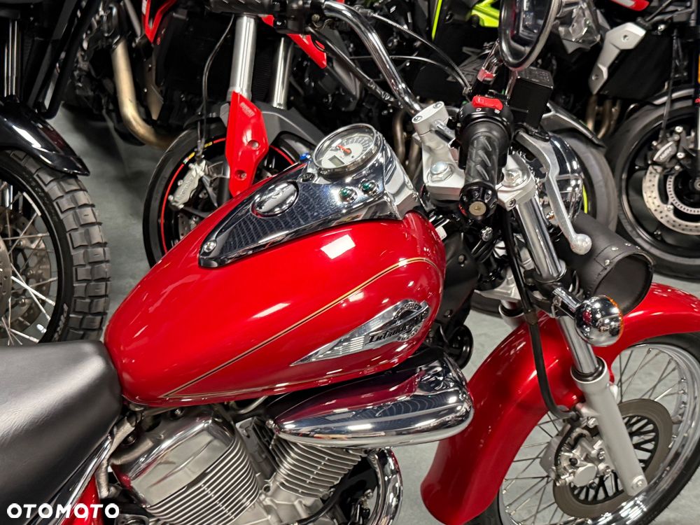 Suzuki Intruder - 14