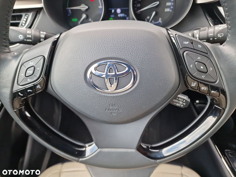 Toyota C-HR 1.8 Hybrid Executive - 23