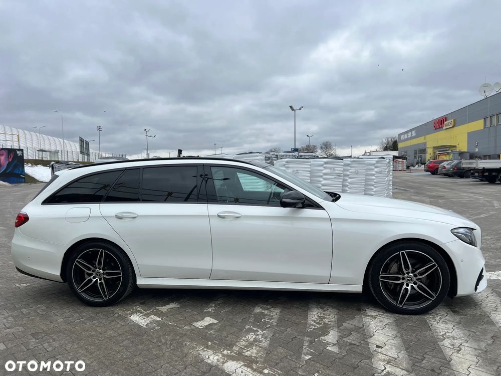 Mercedes-Benz Klasa E 220 d 4-Matic 9G-TRONIC - 3