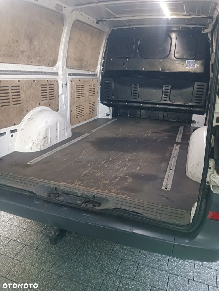 Mercedes-Benz VITO - 16