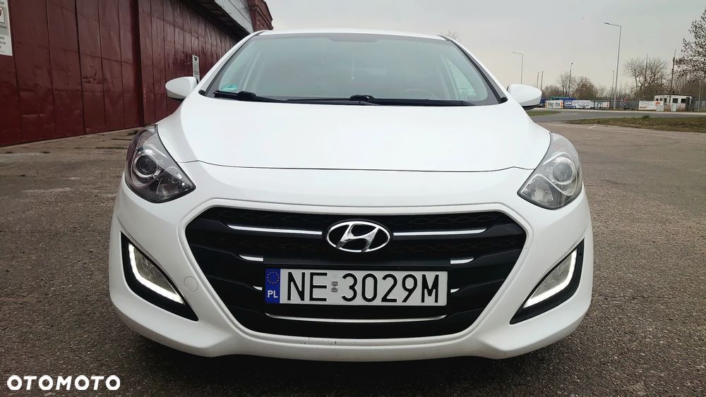 Hyundai i30 blue 1.6 GDI Passion - 2