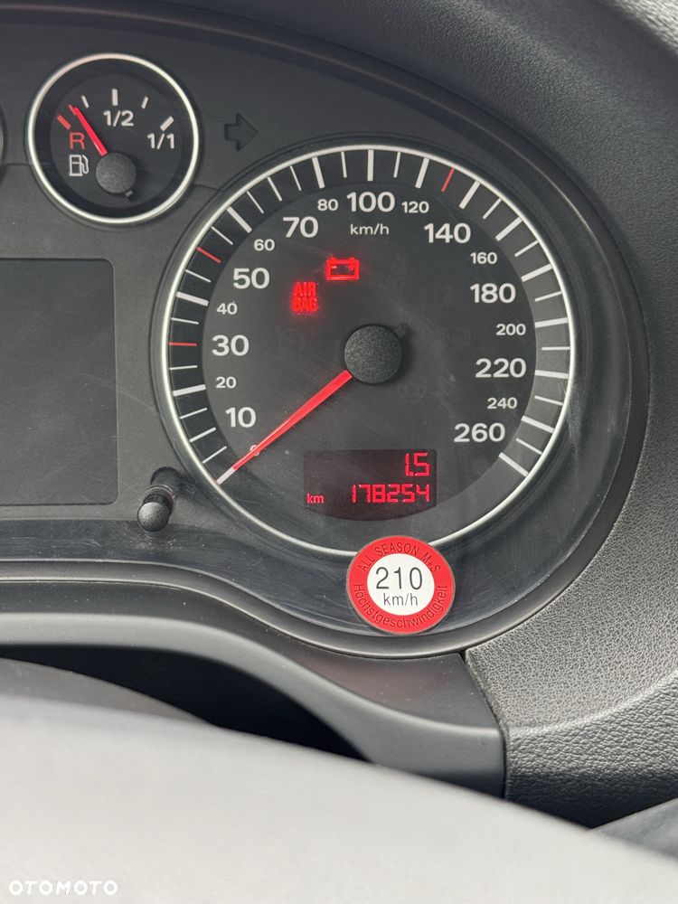 Audi A3 Sportback - 8