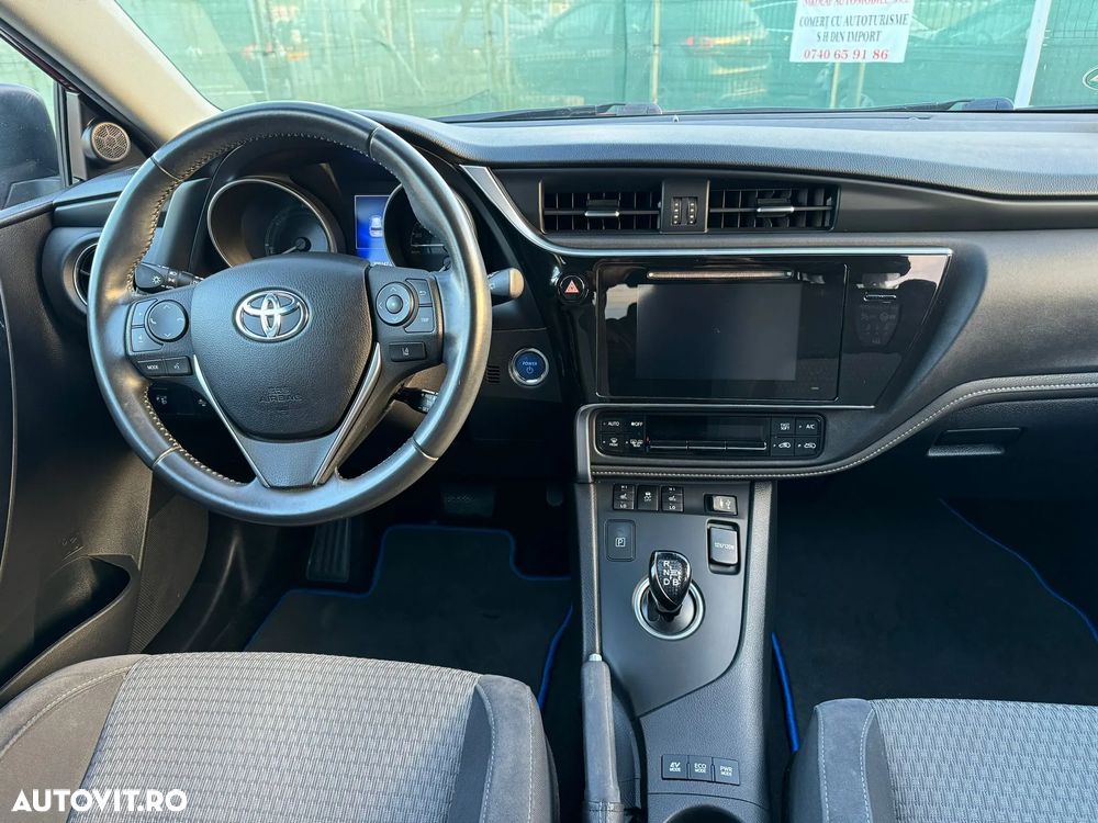 Toyota Auris - 31