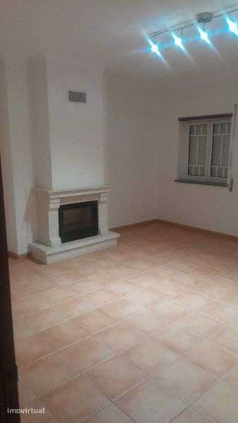 Apartamento para arrendar - Grande imagem: 2/2