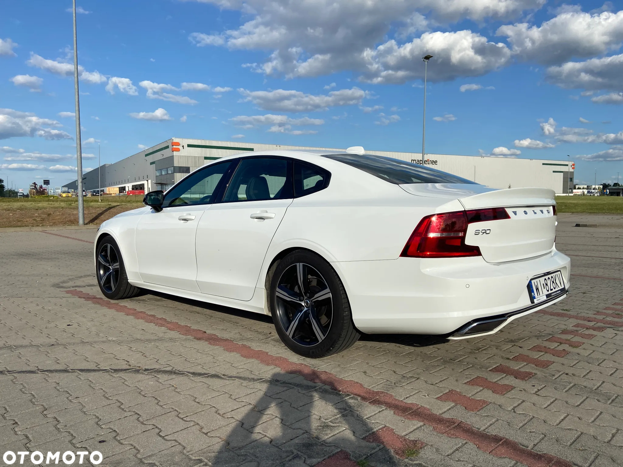 Volvo S90 D4 R-Design - 2
