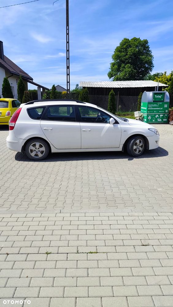 Hyundai i30 1.6 Classic EU5 - 6