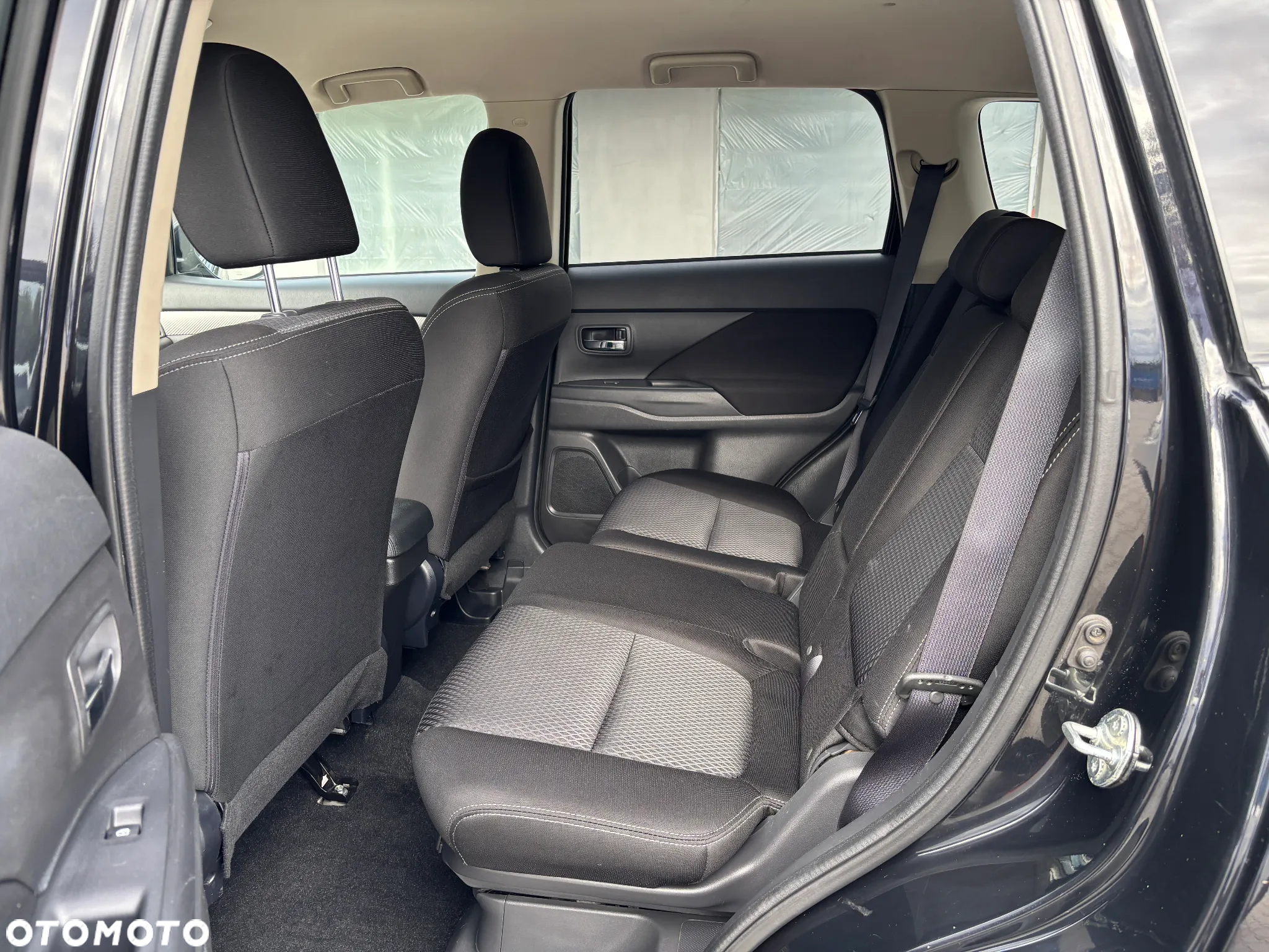 Mitsubishi Outlander 2.2 DID Intense + 4WD - 26