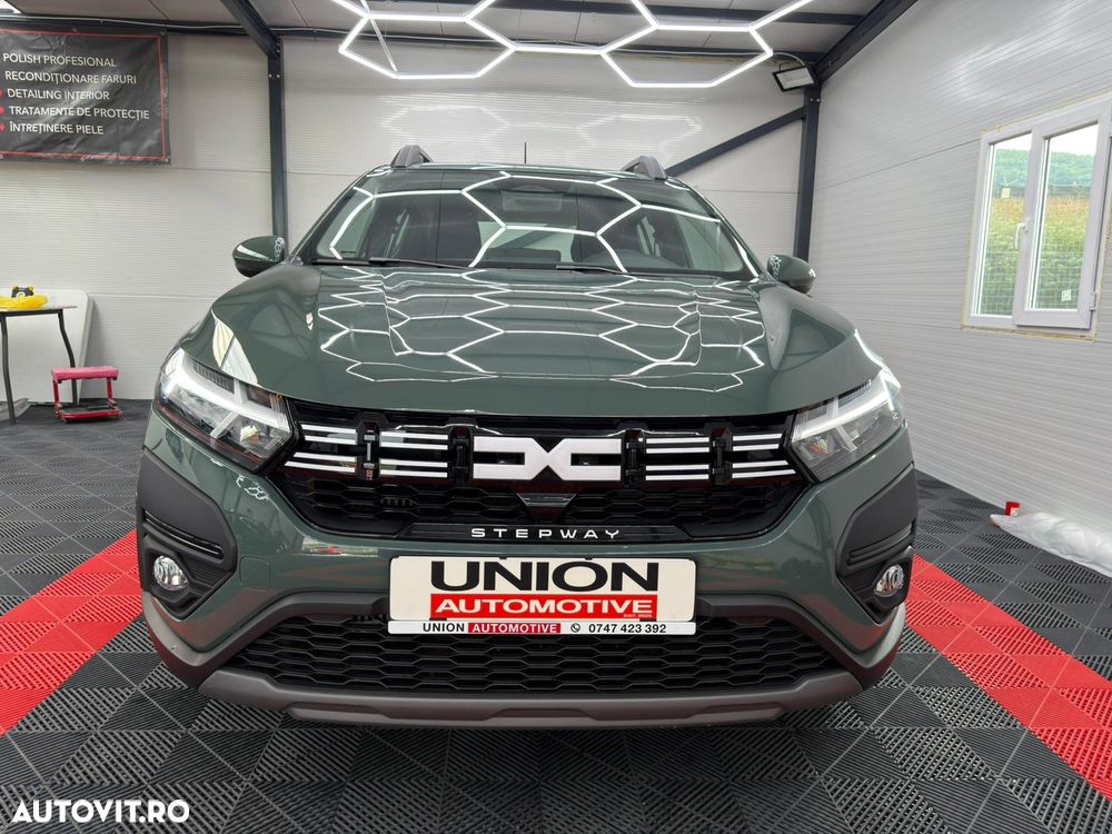 Dacia Sandero Stepway TCe 90 MT6 Expression - 9