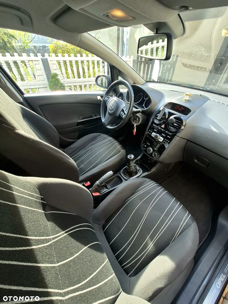 Opel Corsa - 14