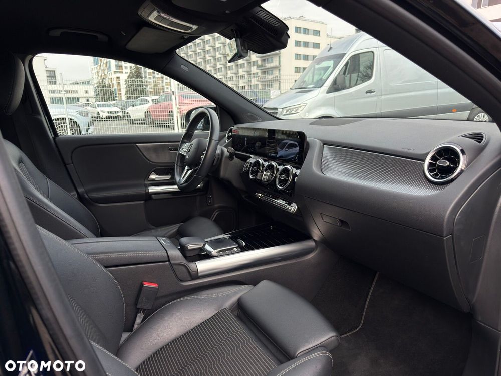 Mercedes-Benz GLA 200 Progressive - 21