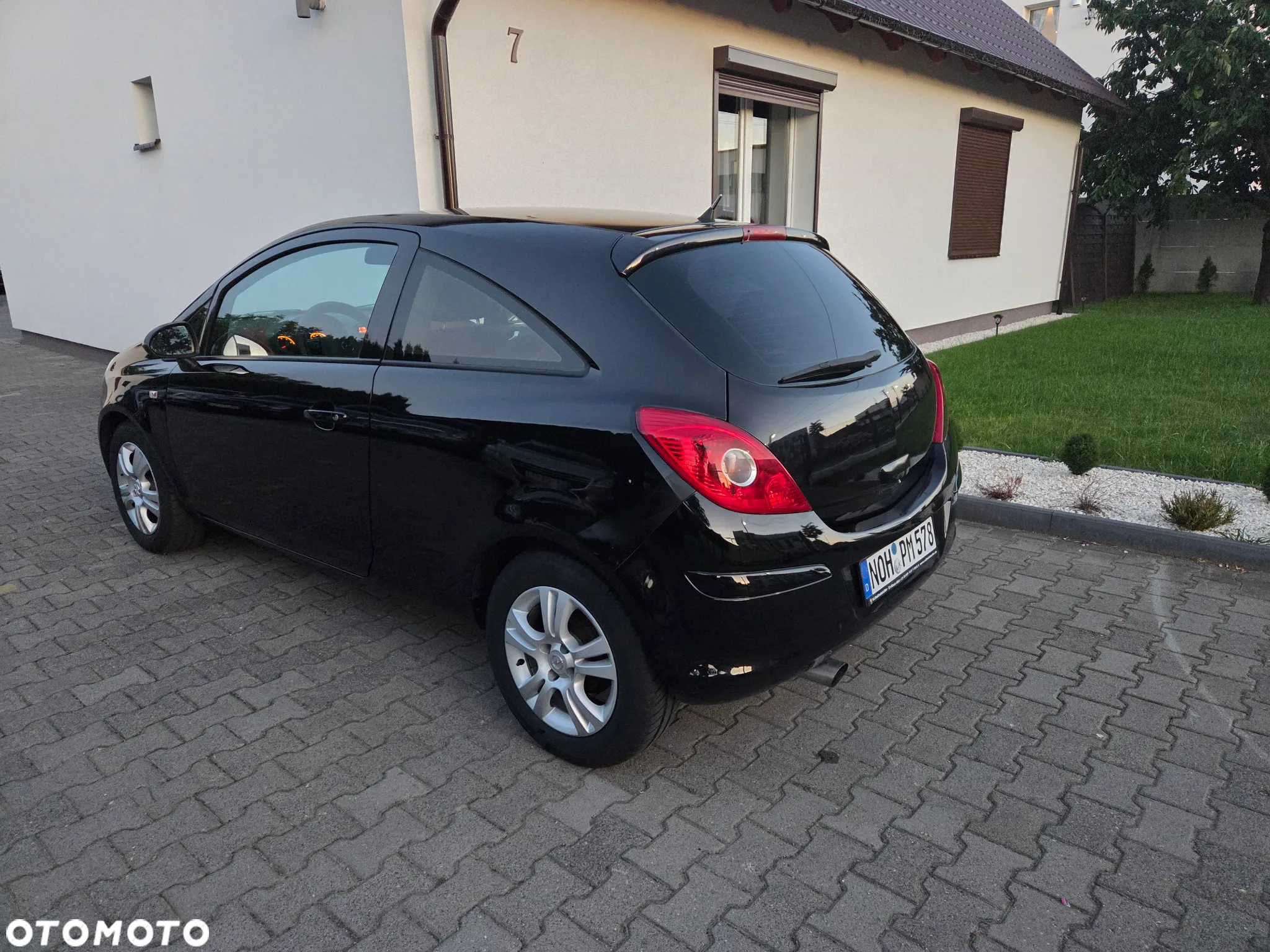 Opel Corsa 1.2 16V Sport - 19