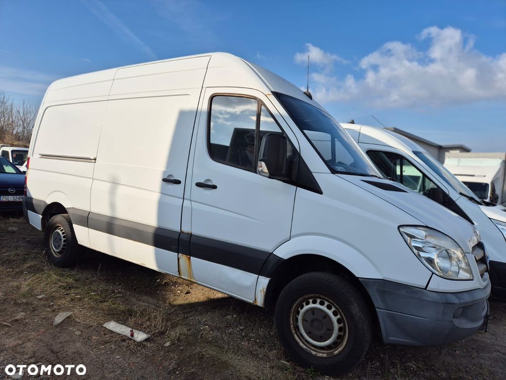 Mercedes-Benz Sprinter - 5