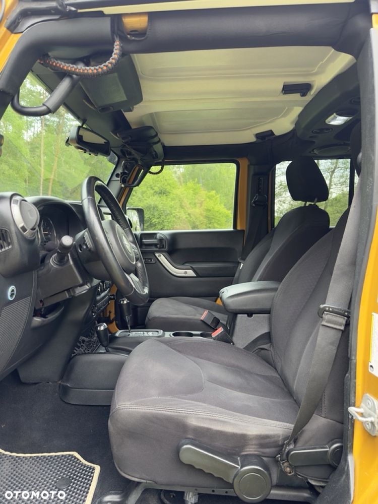Jeep Wrangler - 27