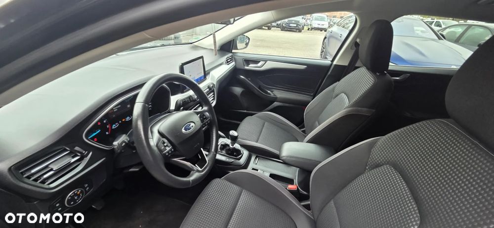 Ford Focus 1.0 EcoBoost STart-Stopp-System TITANIUM - 29