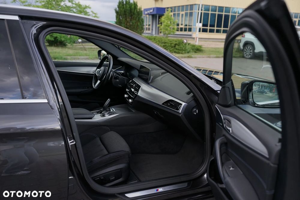 BMW Seria 5 - 17