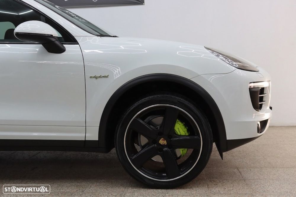 Porsche Cayenne - 9