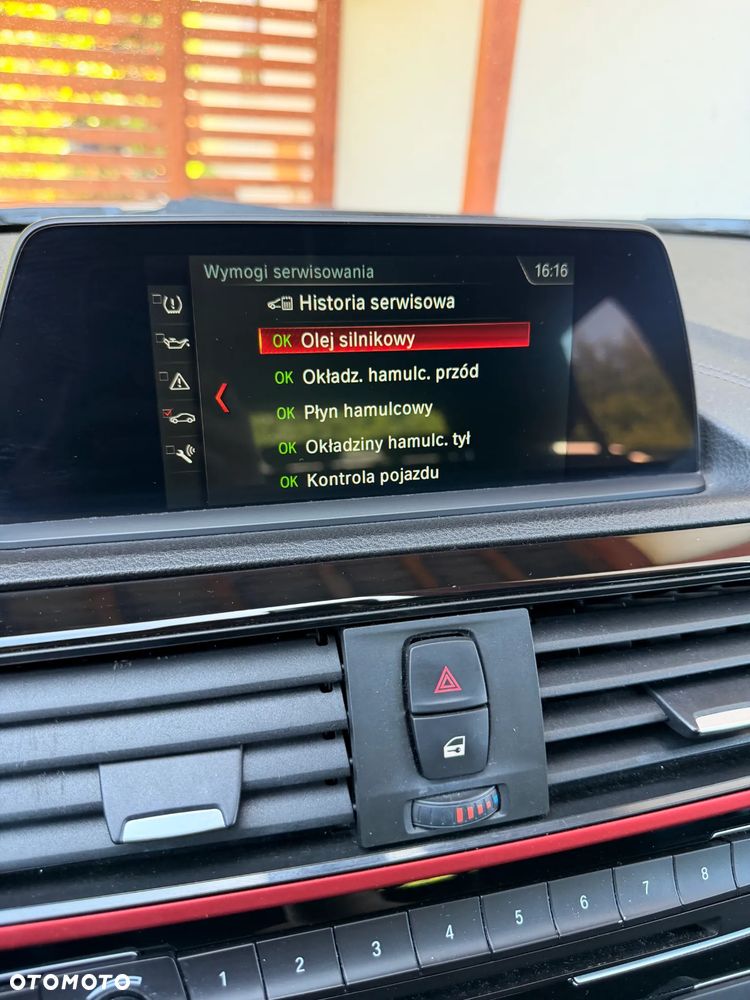 BMW Seria 1 118i - 12