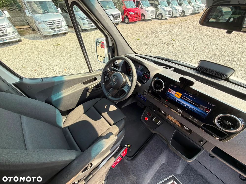 Mercedes-Benz Sprinter 519 - 14