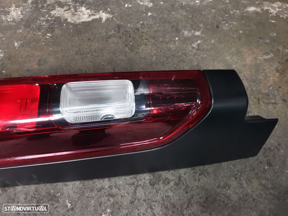 RENAULT TRAFIC III FAROLIM DIREITO - FT323 - 4