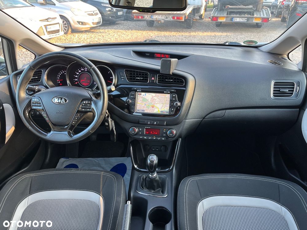 Kia Ceed 1.6 GDI ISG Spirit - 8