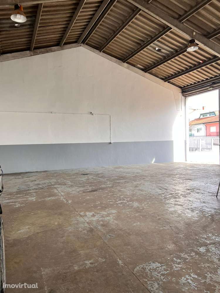 ARMAZEM 220M2 EM CANELAS - ZONA INDUSTRIAL DOS TERÇOS - Grande imagem: 3/5
