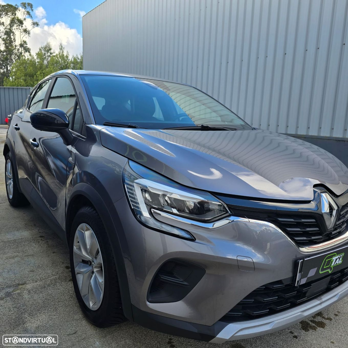 Renault Captur - 3