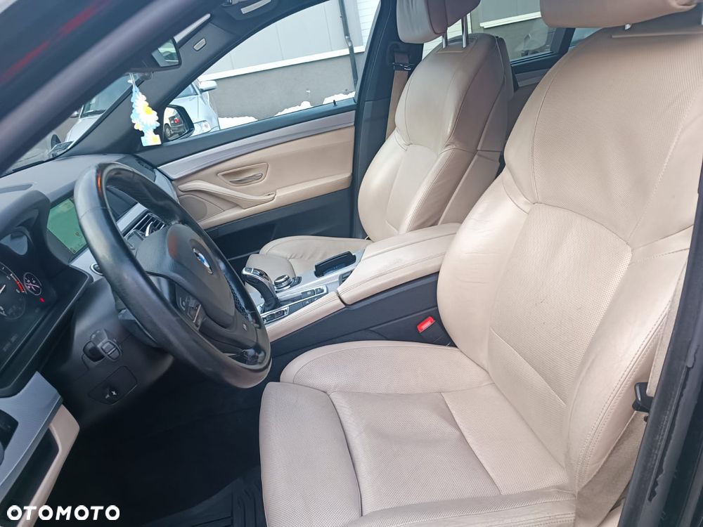 BMW Seria 5 M550d xDrive Sport-Aut - 21