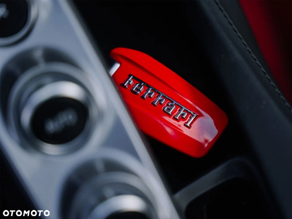 Ferrari Portofino - 5